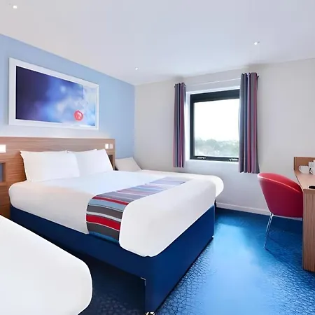 Travelodge Hotel 3*