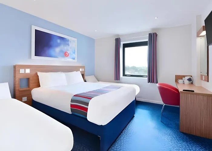 Travelodge Hotel 3*