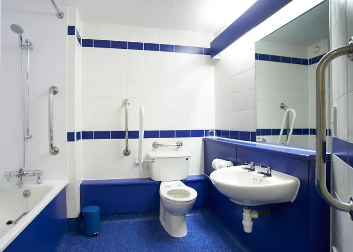 Travelodge Hotel 3*