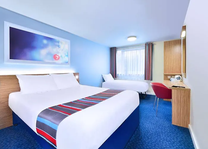 Travelodge 3* York