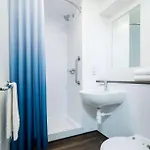 Travelodge 3*