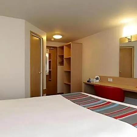 Travelodge 3* يورك