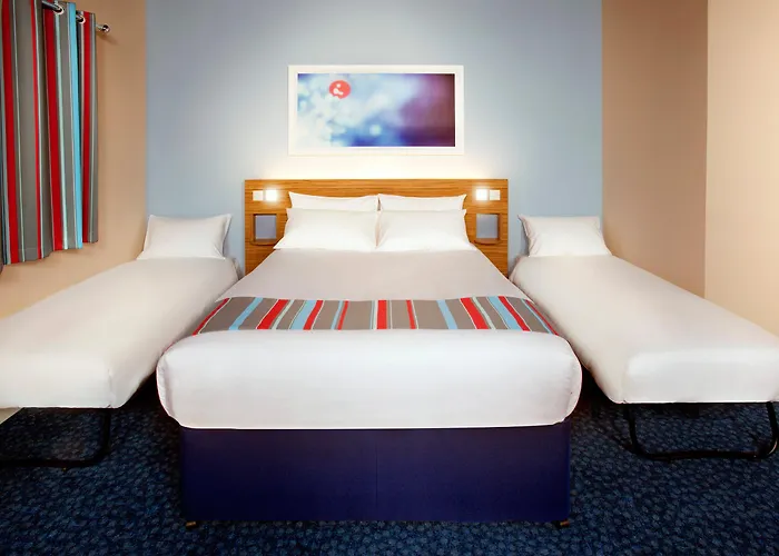 Travelodge Hotel 3*