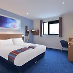 Otel Travelodge 3*