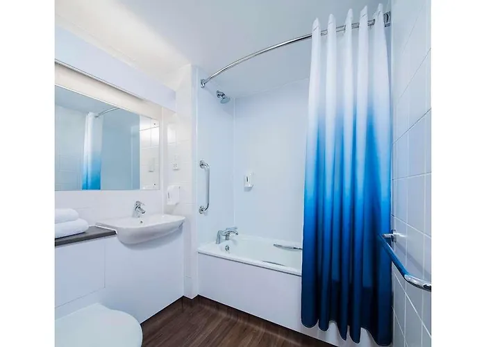 Hotel Travelodge 3*